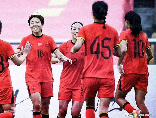 包含亚洲女足赛事展现实力，球员表现优异的词条