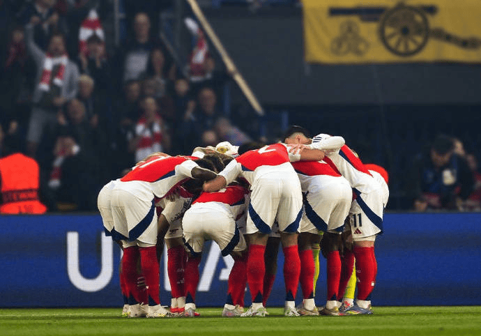 开云平台-阿森纳在比赛中表现出色夺冠机会