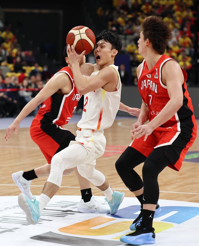 包含亚洲杯篮球赛事开幕，各队实力对比分析出炉的词条