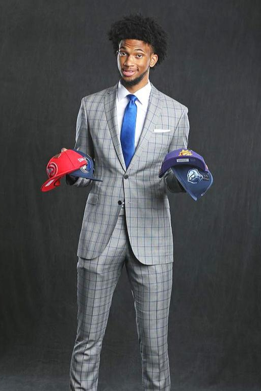 包含萨克拉门托国王队球员集中训练备战的词条