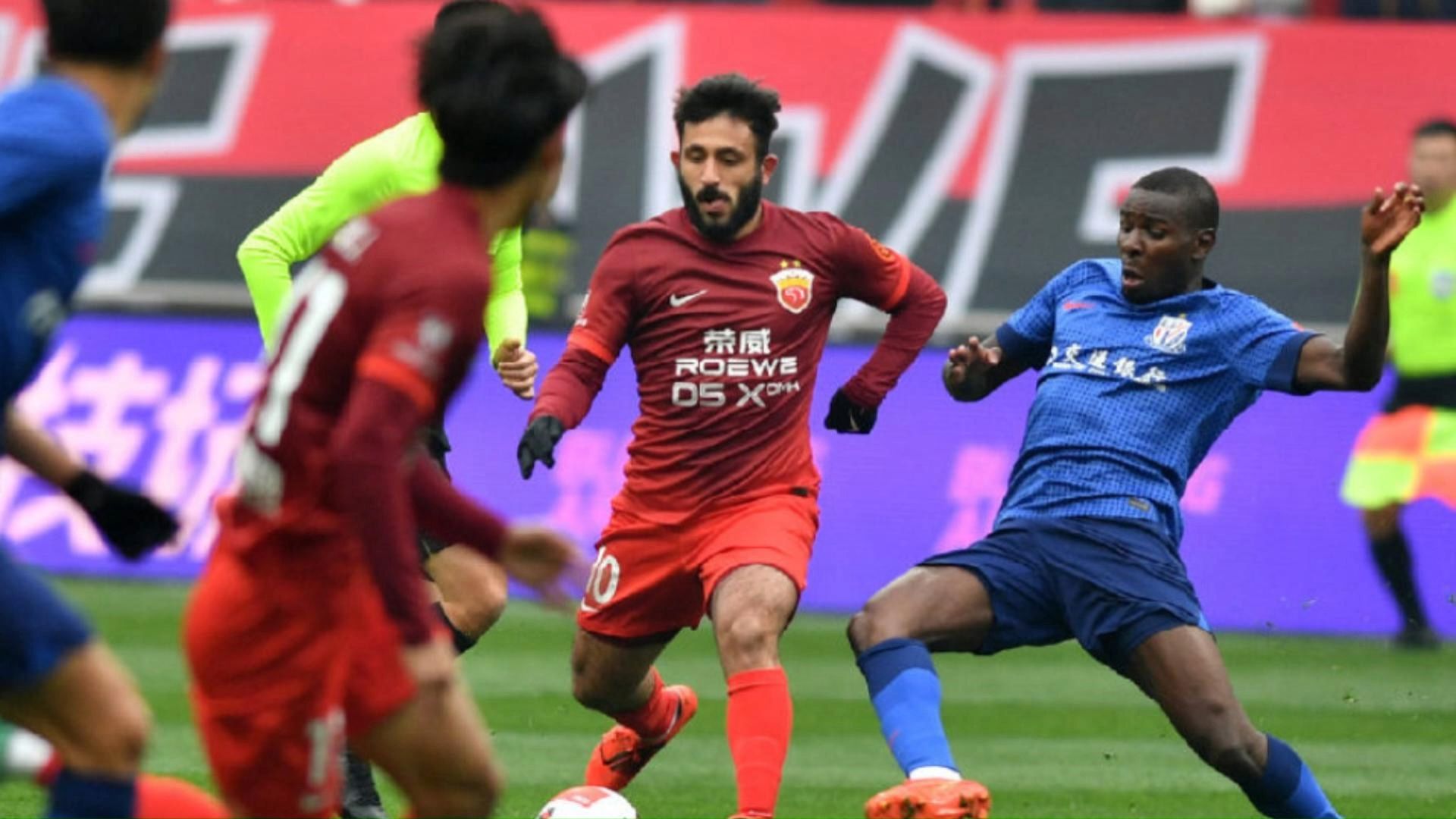 开云体育官网-中太平洋球队在比赛中表现出色，赢得观众赞誉