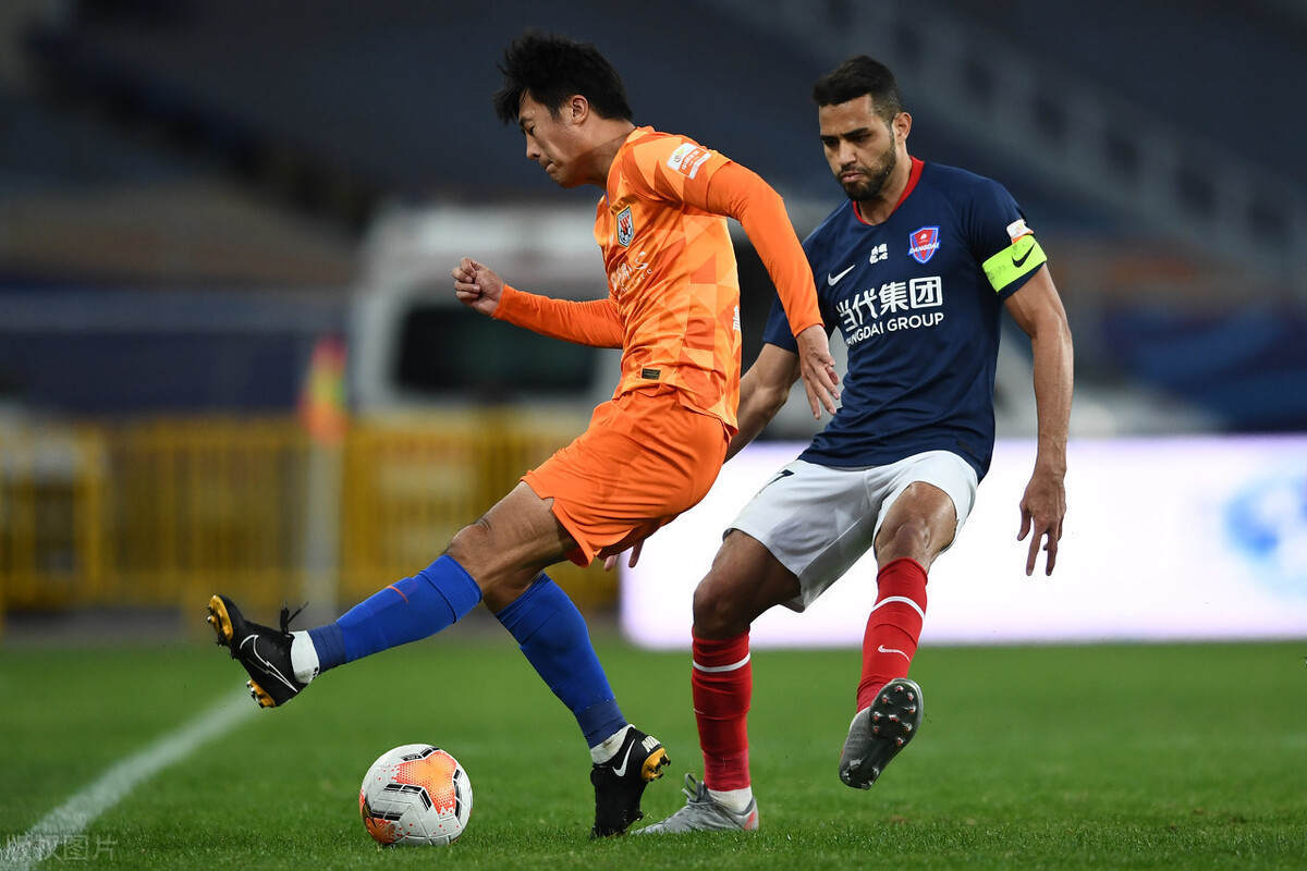 卡尔德克领衔，带领球队告捷的简单介绍