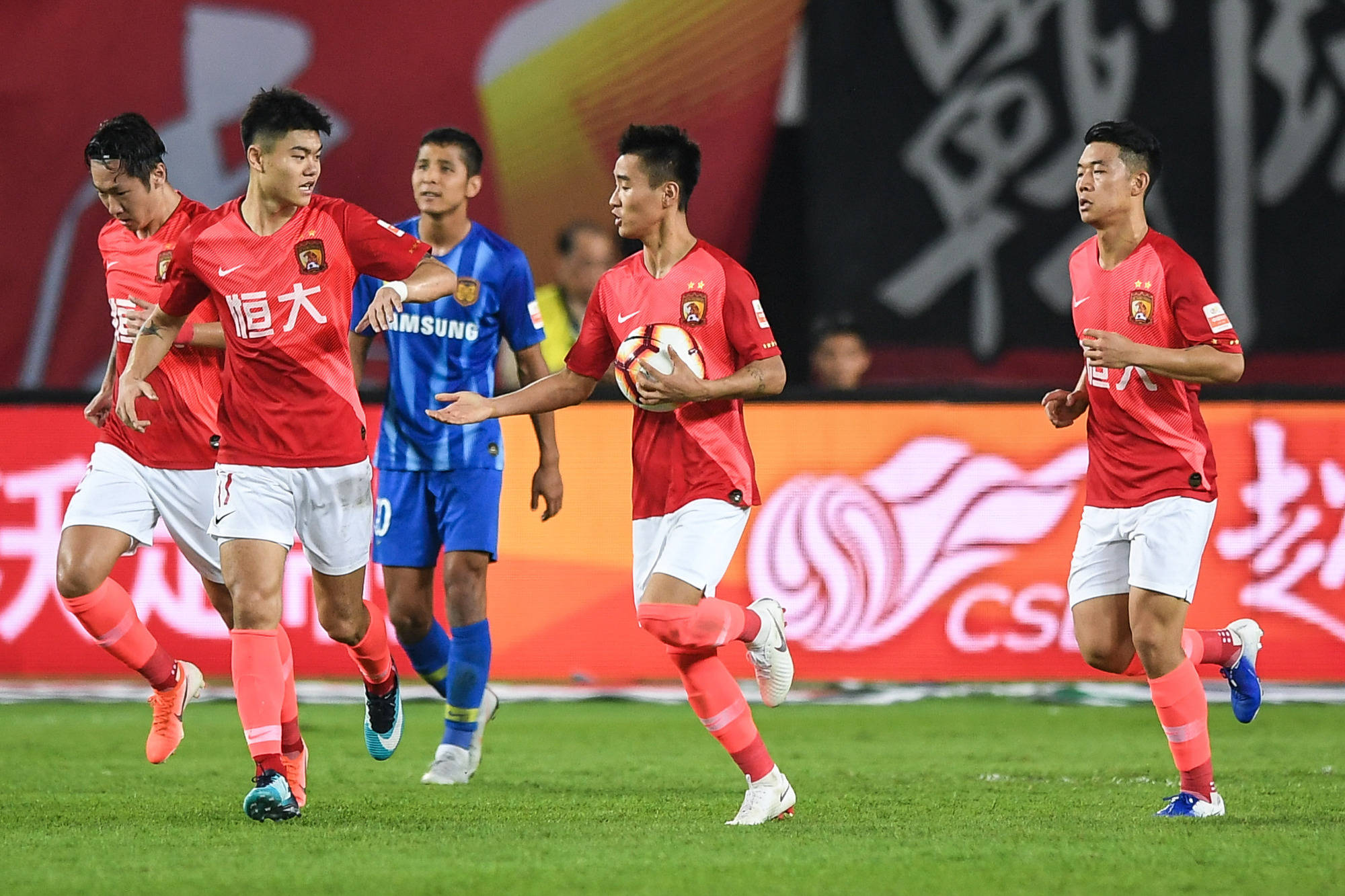 开云体育入口-包含广东欲战广州，强强对话势必引爆现场的词条