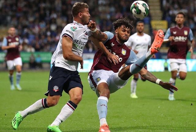 关于格拉纳达队客场逆袭成功，挺进欧冠四强的信息