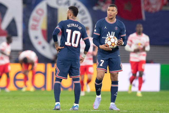 帕德博恩与因戈尔施塔特的对决备受关注的简单介绍 帕德博恩与因戈尔施塔特的对决备受关注的简单介绍