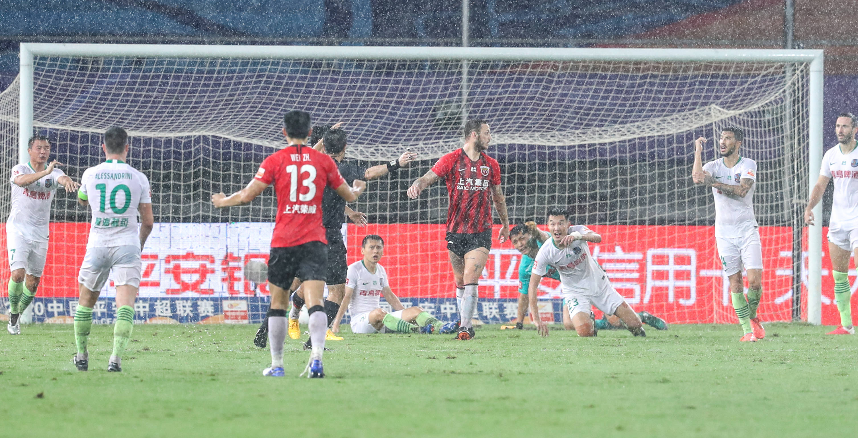 关于上海上港憾失主场胜利,全队积极总结反思的信息 关于上海上港憾失主场胜利,全队积极总结反思的信息