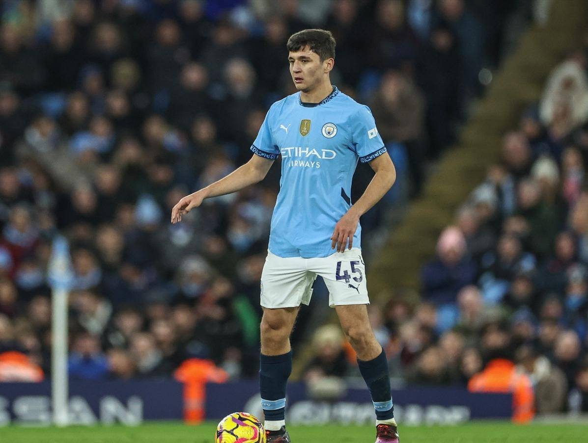 开云体育APP下载-塞梅多首入欧冠，曼城轻松晋级半决赛的简单介绍