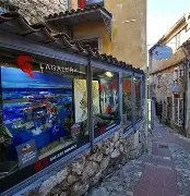 关于埃兹拉豪取三分，提升排名的信息