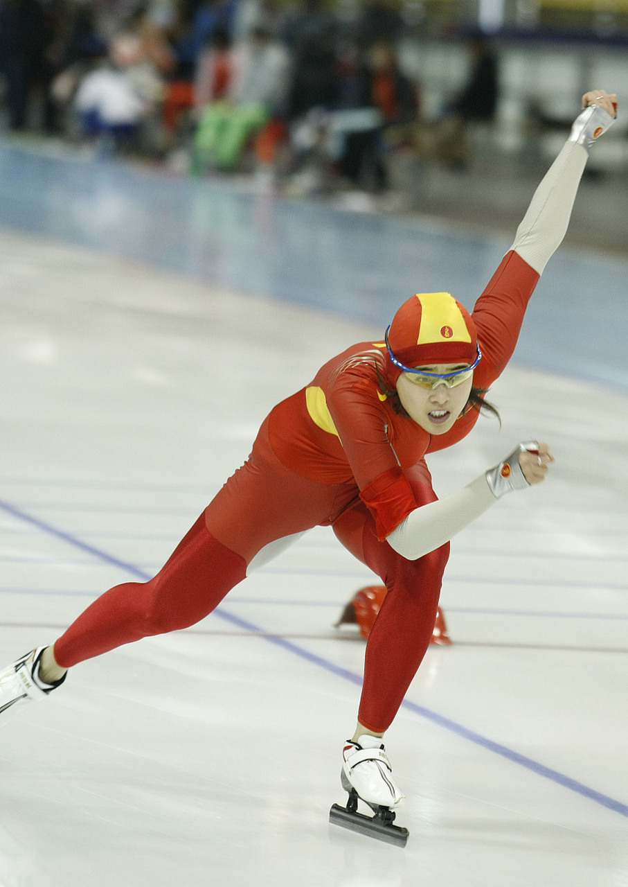 开云体育在线-短道速滑夺冠，中国选手展现实力