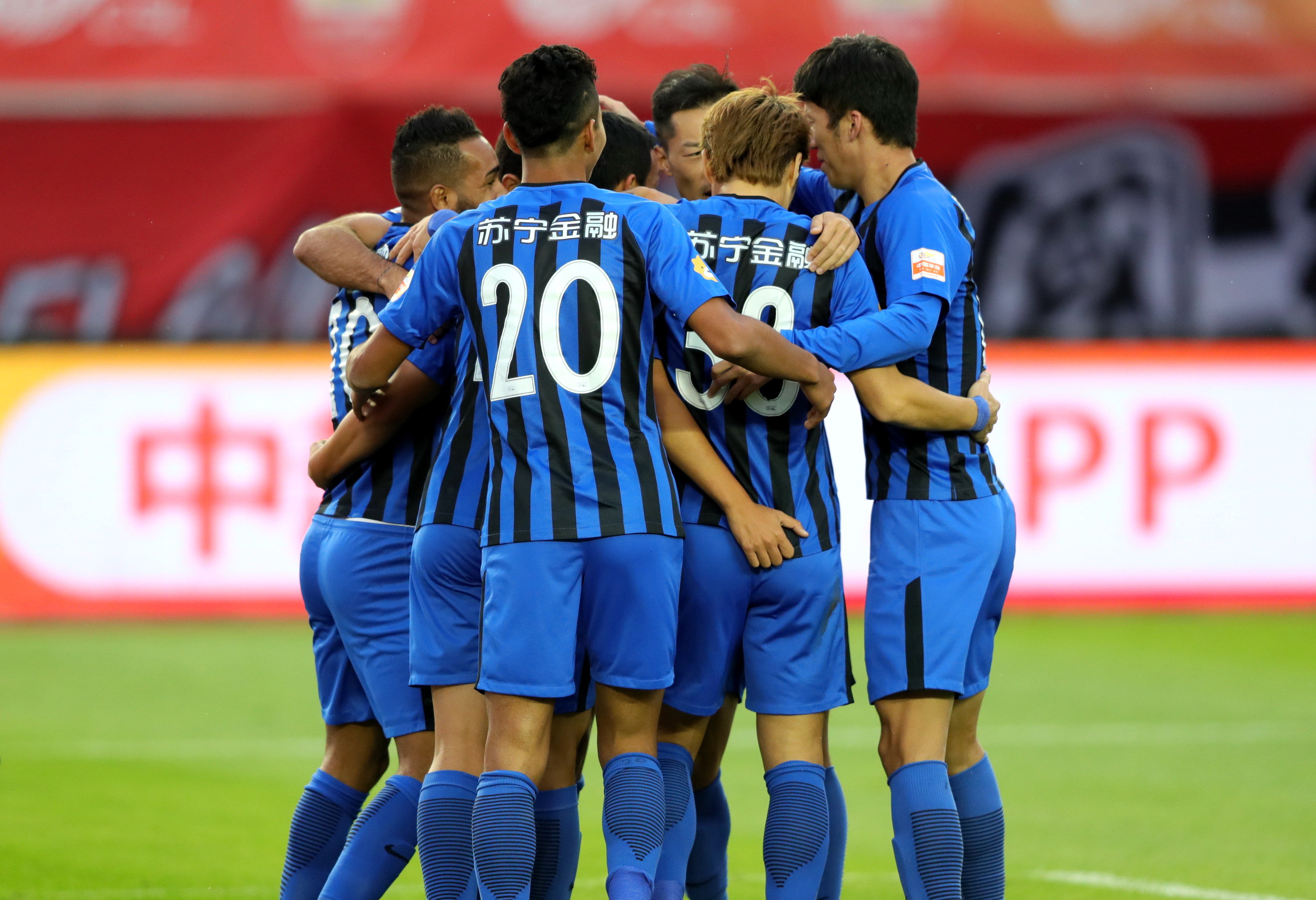 苏宁主场逼平富力，稳守积分榜前四的简单介绍