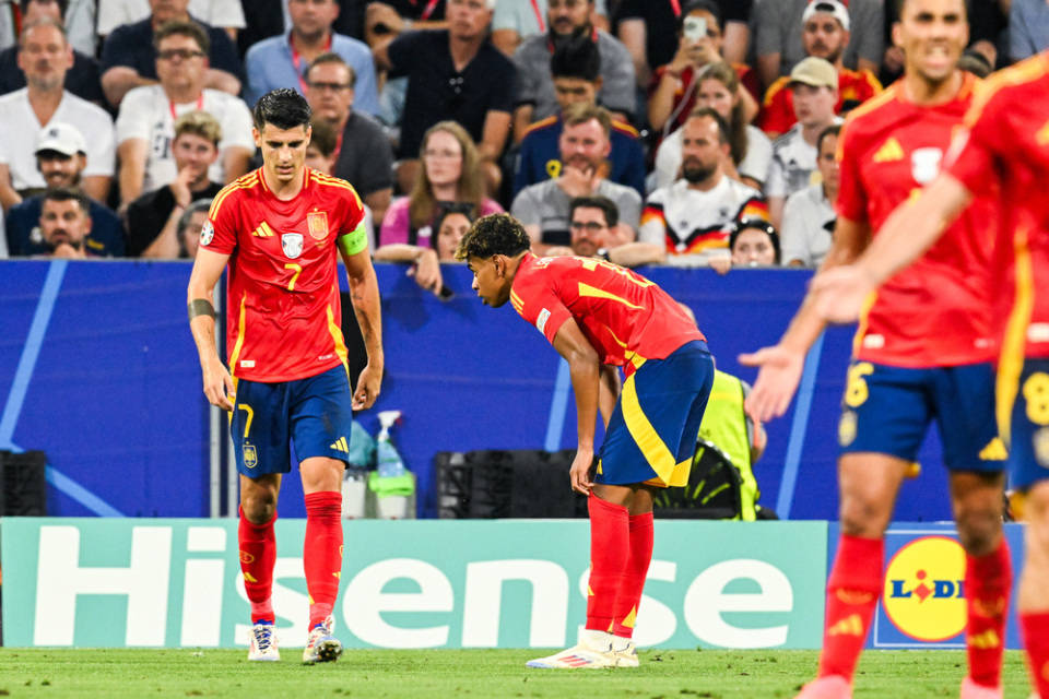 意大利大胜西班牙,欧洲杯四强中间也一路 意大利大胜西班牙,欧洲杯四强中间也一路