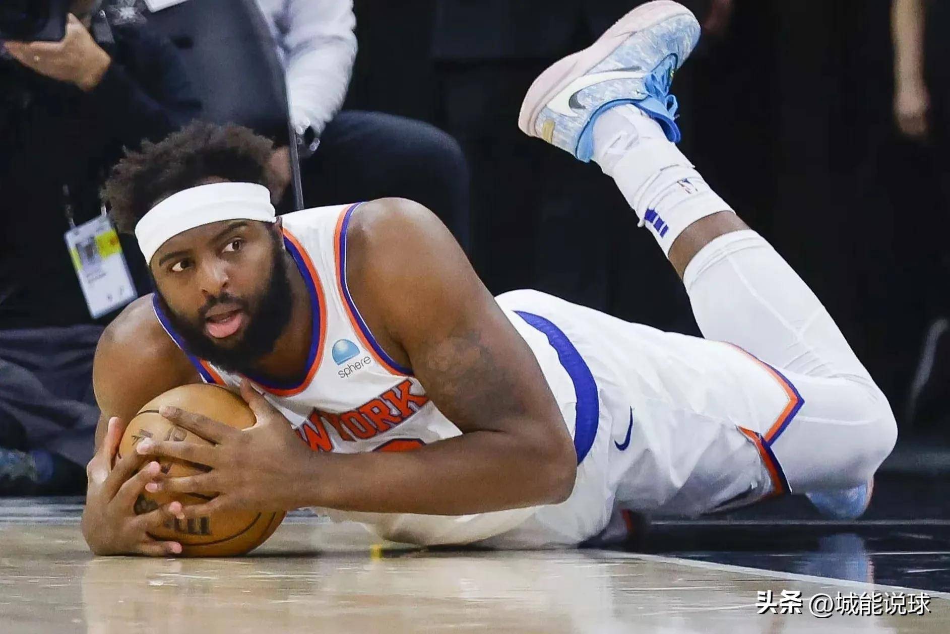 开云体育登录-尼克斯负于骑士，拉塞尔低迷发挥