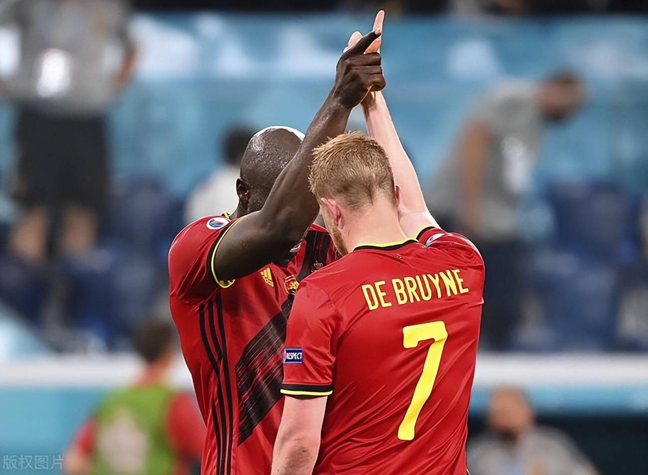 意大利险胜比利时,跻身4强 意大利险胜比利时,跻身4强