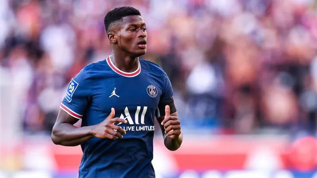 开云体育在线-罗马迎战巴黎，争夺胜利之门