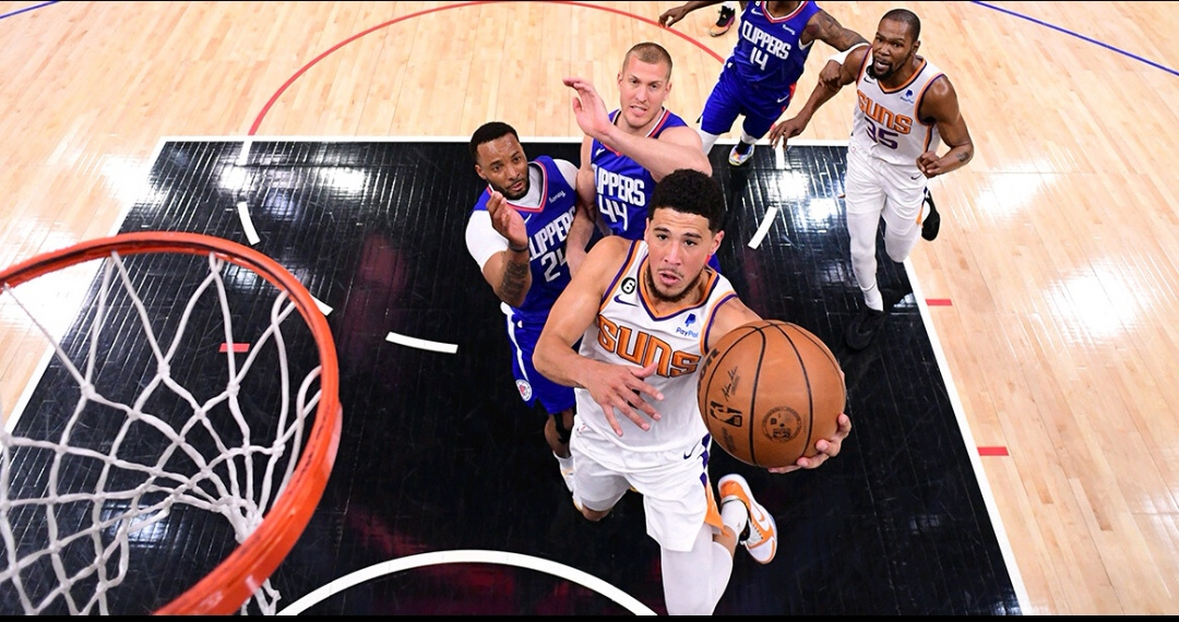 快船对战太阳：伦纳德迎战布克，得分之争