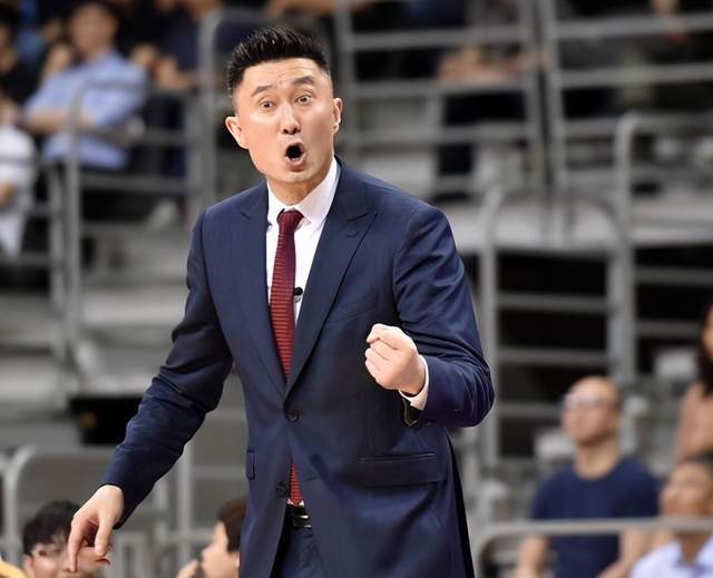 浙江男篮迎战广东队,谁会笑到最后? 浙江男篮迎战广东队,谁会笑到最后?