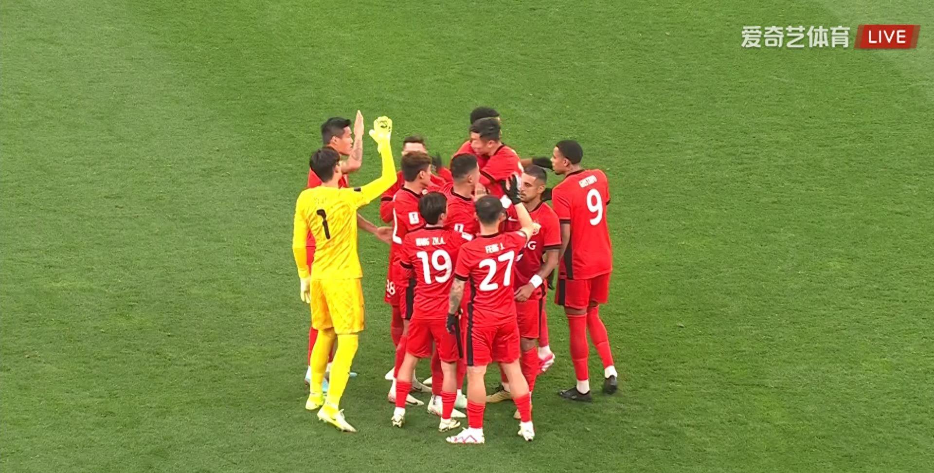 上海队全员发力，奋力争胜将对手击败