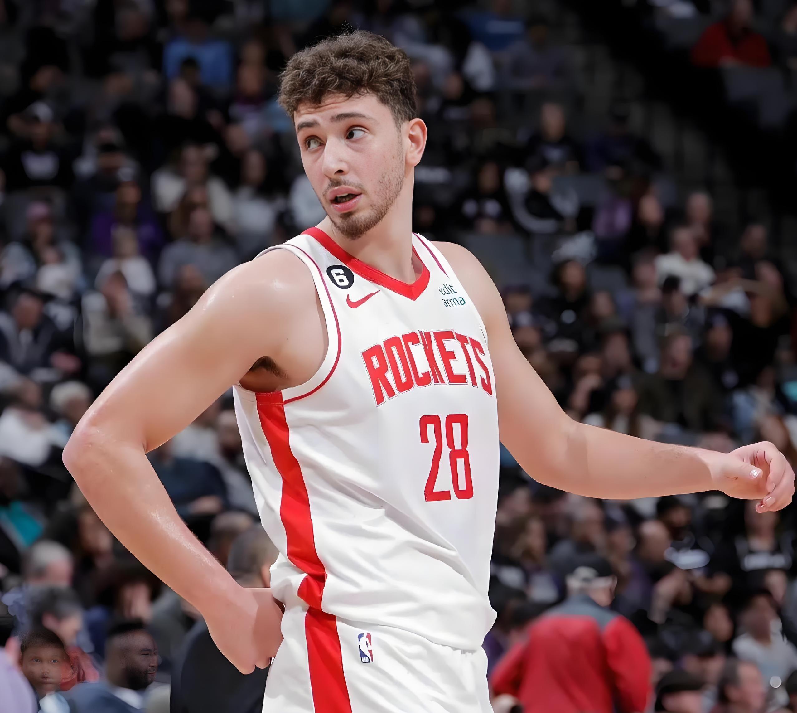 火箭主场战胜森林狼,取得关键胜利 火箭主场战胜森林狼,取得关键胜利