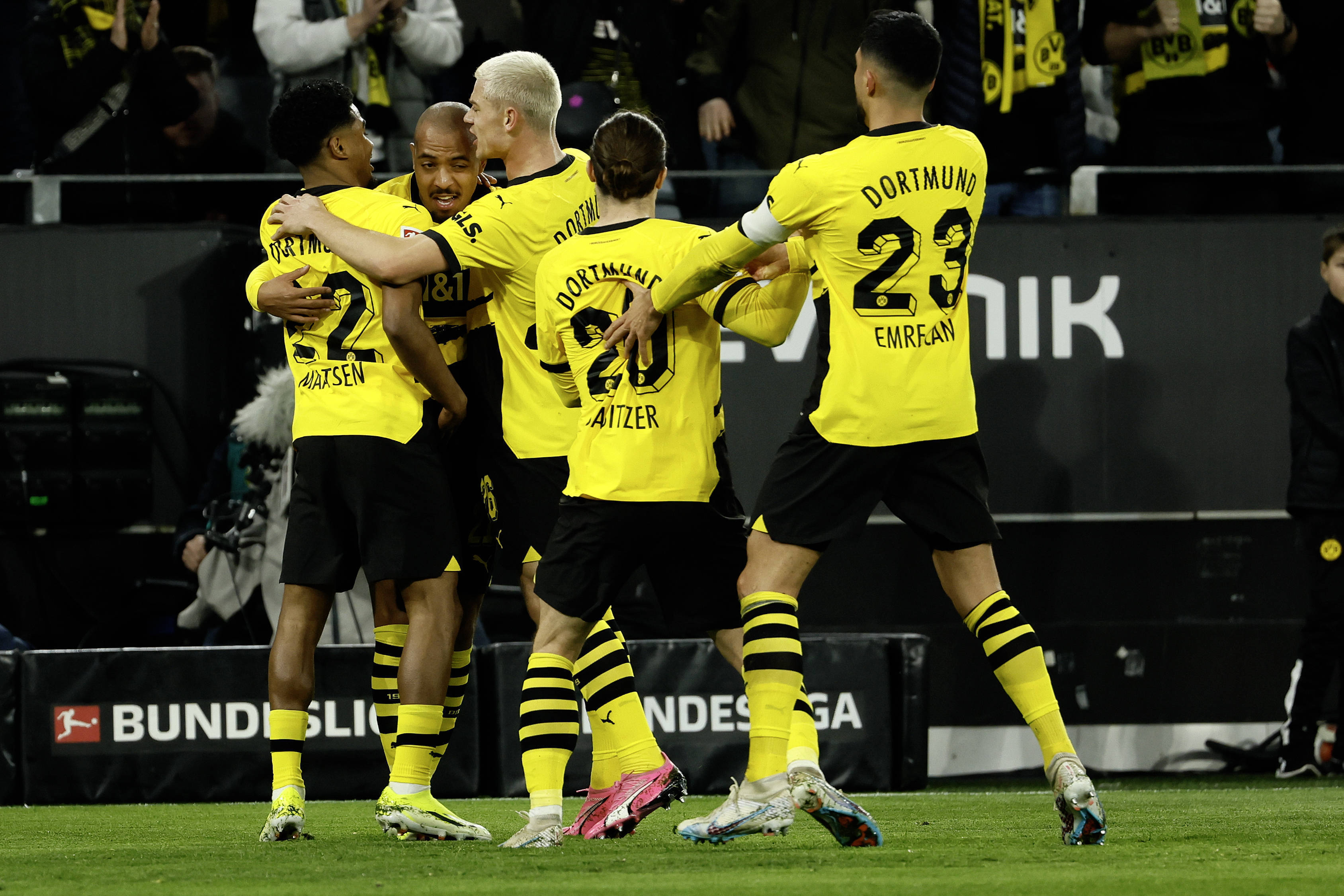 开云下载-法兰克福主场告负，降级阴影笼罩球队的简单介绍