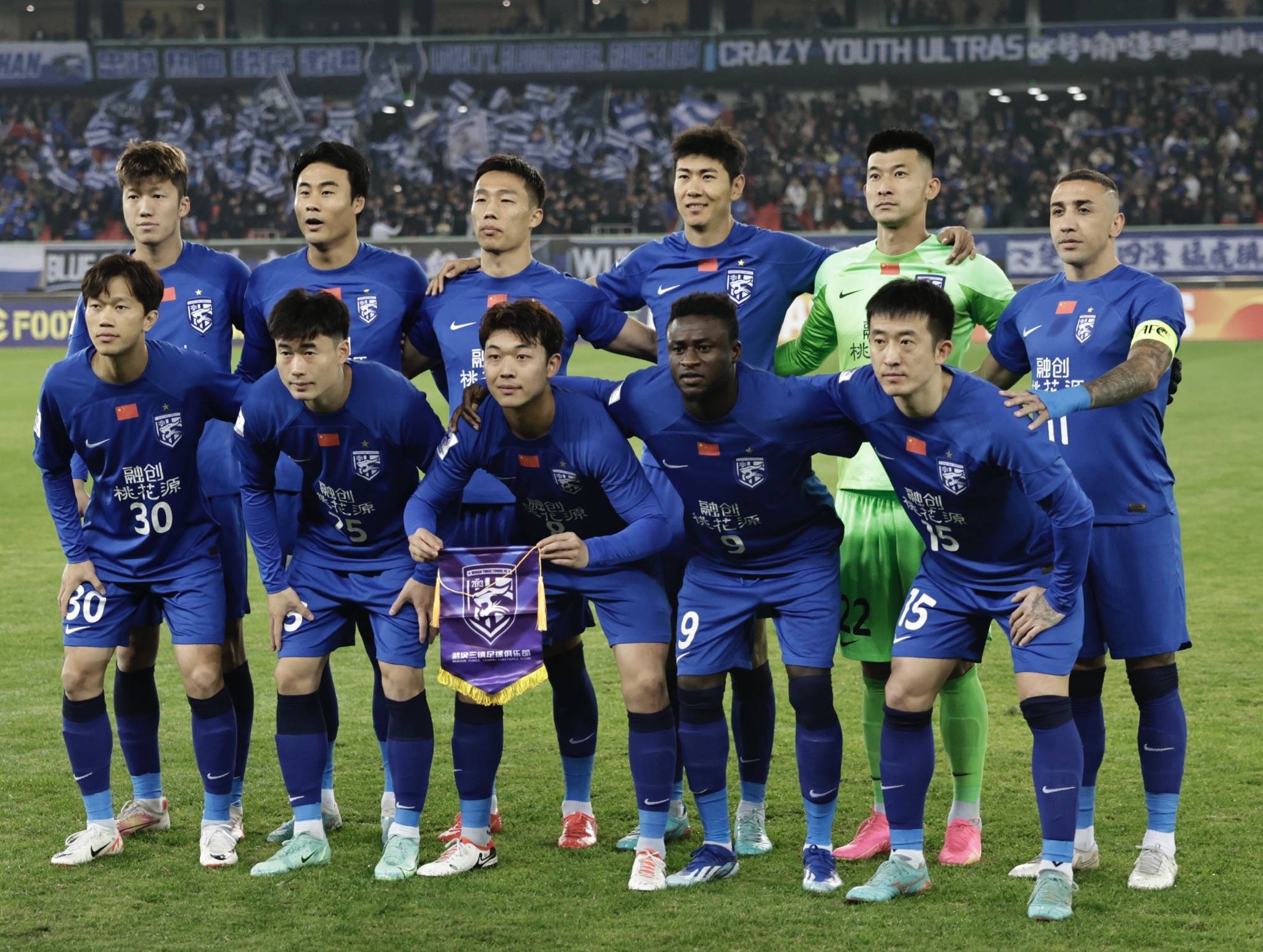 开云体育app-申花队夺得胜利场场激动人心，士气高昂的简单介绍