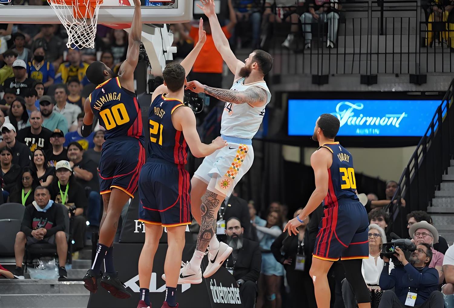 开云体育-激烈角逐的篮球比赛酣畅淋漓