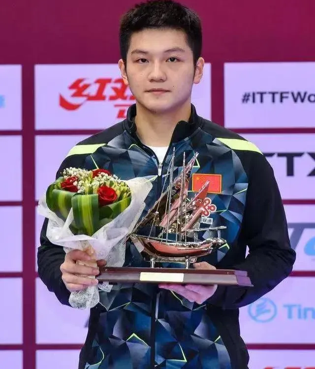 冠军选手实至名归，再立功勋