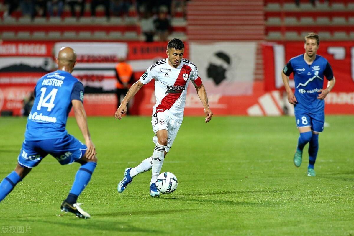 格勒诺布主场告捷，全队表现出色