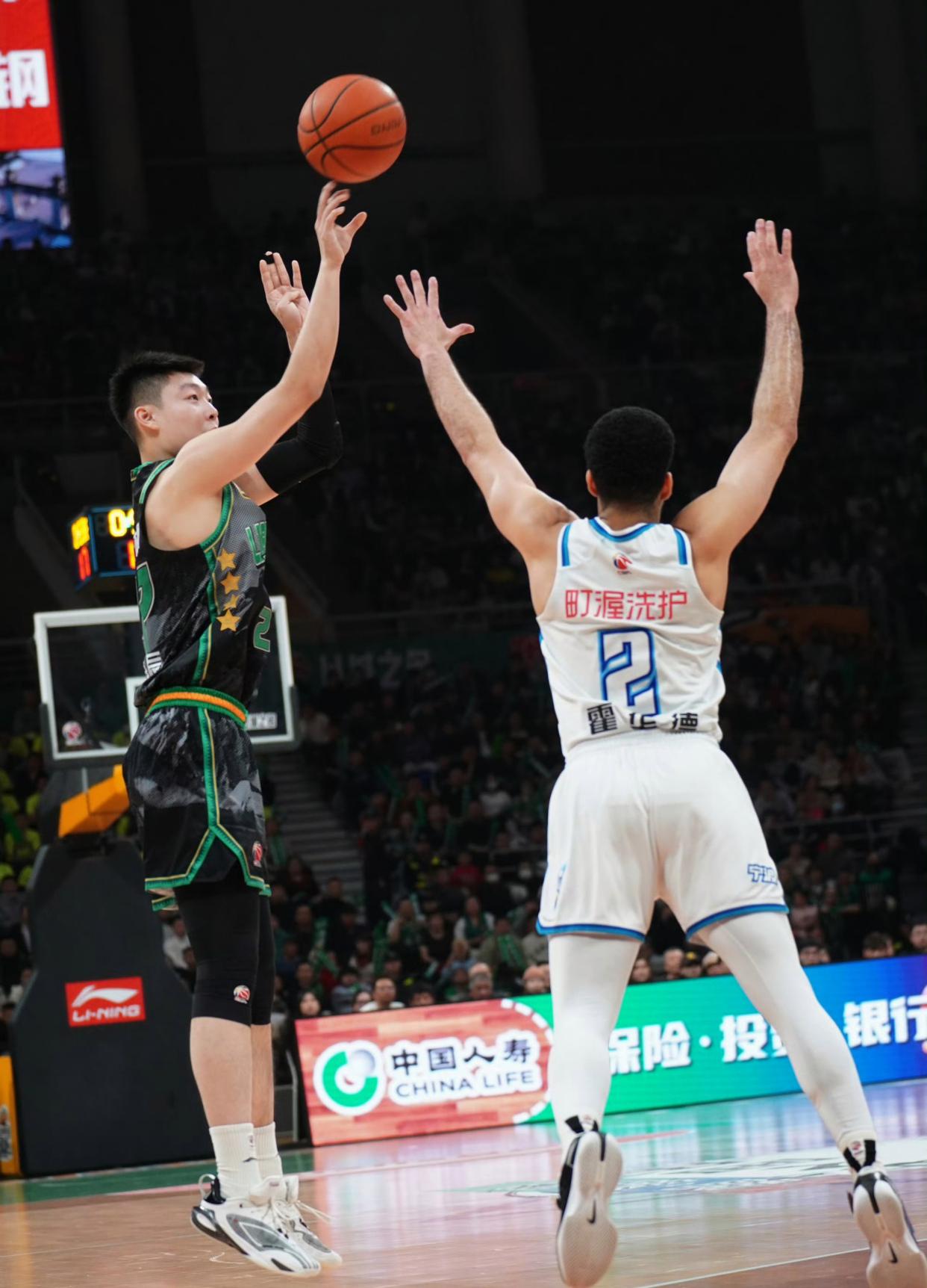 辽宁队大胜辽篮，保持不败纪录