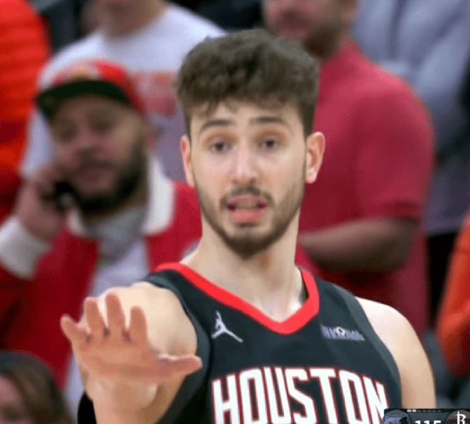 火箭大胜灰熊，夺得季后赛资格