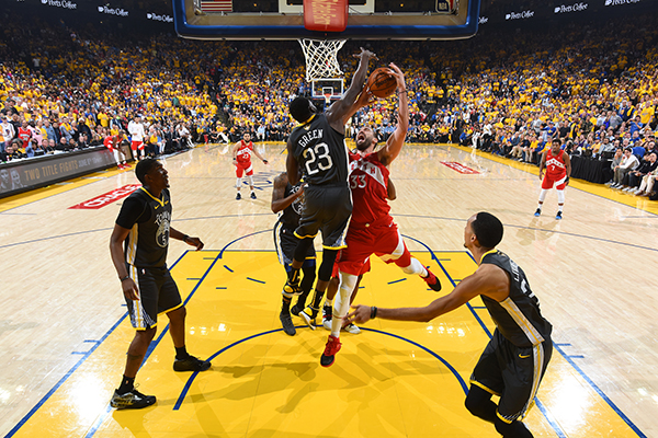 猛龙取得五连胜,稳居东部榜首 猛龙取得五连胜,稳居东部榜首