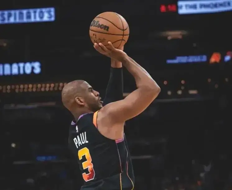 篮网主场大胜尼克斯,取得四连胜 篮网主场大胜尼克斯,取得四连胜