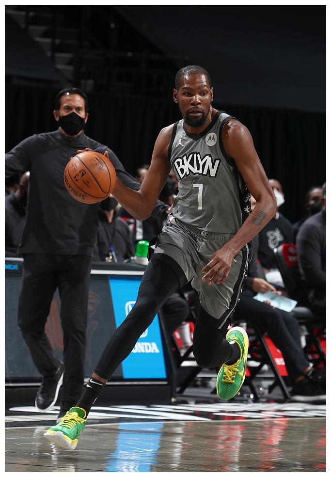 开云体育-火箭击败篮网，维克托奥拉迪波得分突出