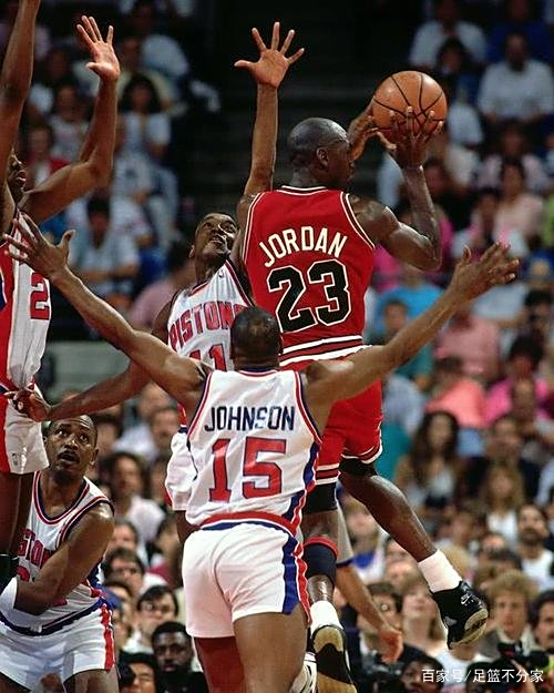 关于GEN绝杀FLY,Gumayusi操刀奇招英雄翻盘宿敌对决八强赛,留下经典瞬间的信息 关于GEN绝杀FLY,Gumayusi操刀奇招英雄翻盘宿敌对决八强赛,留下经典瞬间的信息