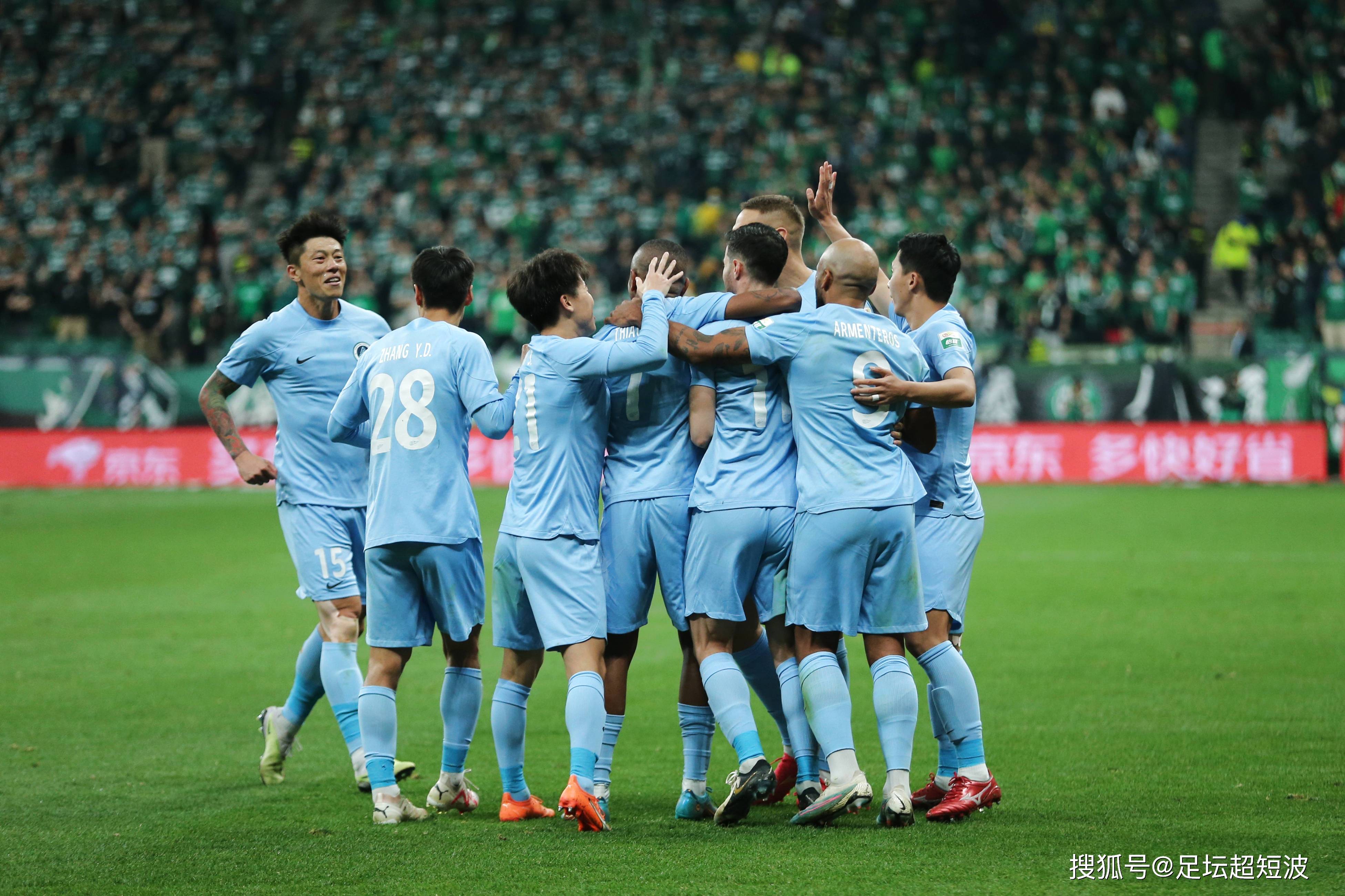 中超联赛开启新赛季,各队备战迎接挑战 中超联赛开启新赛季,各队备战迎接挑战