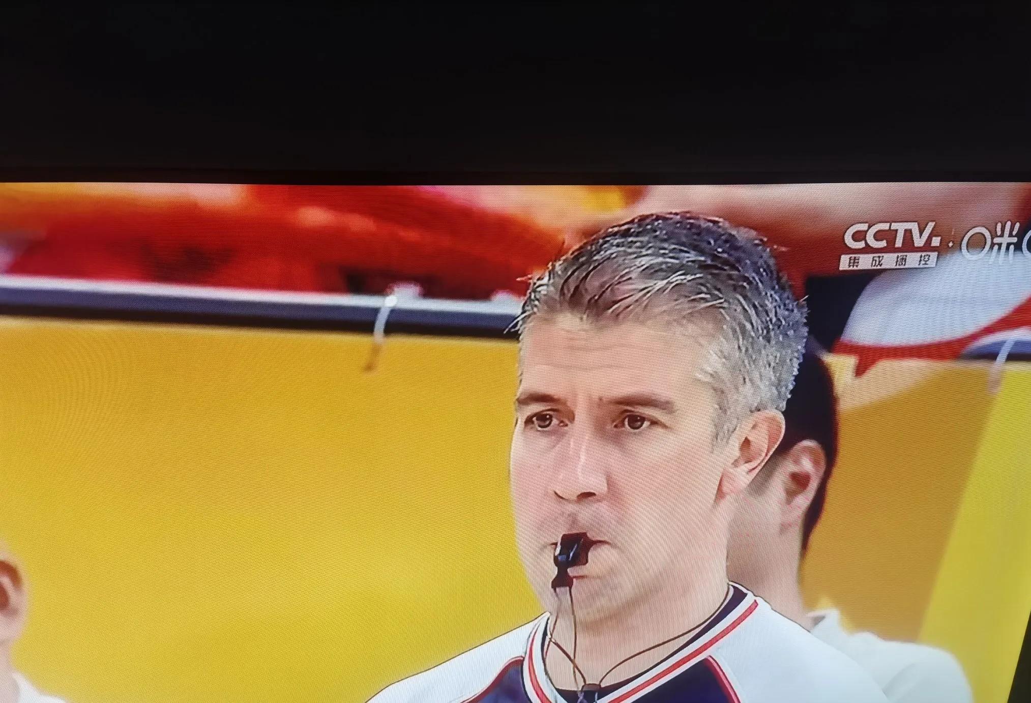 瑞典主帅喊话球员，鼓舞士气备战比赛